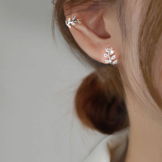 Curved Leaf Ear Cuff